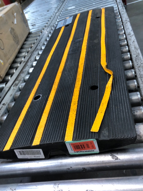 Photo 1 of **********MISSING THE BOLTS********
VEVOR Rubber Curb Ramp for Driveway 1 Pack, 15T Heavy Duty Sidewalk Curb Ramp, 2.6" Rise Height Curbside Bridge Ramp for Garage for Low Cars, Wheelchairs, L.O.A. 4FT