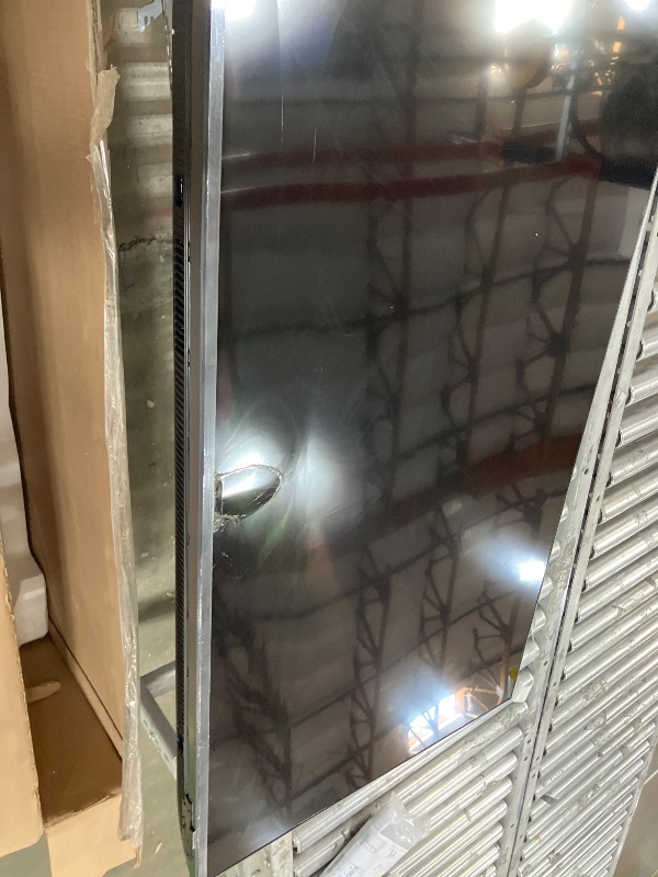 Photo 1 of *************SCREEN SMASHED, NON-FUNCTIONAL, FINAL SALE************
Samsung 43-Inch Class Crystal UHD 4K DU7200 Series HDR Smart TV w/Object Tracking Sound Lite, PurColor, Motion Xcelerator, Mega Contrast, Q-Symphony (UN43DU7200, 2024 Model)