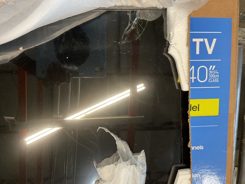 Photo 1 of **BROKEN**FINAL SALE**
SAMSUNG 40-Inch Class Full HD F6000 Smart TV (2025 Model) HDR, Object Tracking Sound Lite, Knox Security, One UI Tizen, Smart tv



