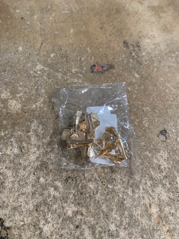 Photo 1 of 10 Pcs Alloy Flower Hair Clips Mini Metal Gold Duck Clip Hairpin Flower with Rhinestones Hair Bangs Clips for Women