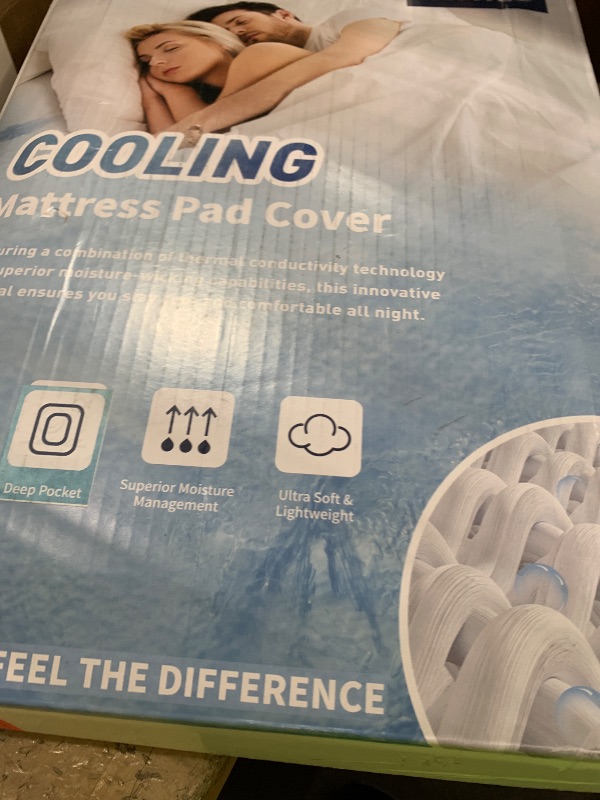 Photo 1 of Queen Mattress Pad Fitted Cooling & Breathable - Deep Pocket (18-22 Inches), Fitted Queen Mattress Cover Padded for Hot Sleepers, Mattress Pad Deep Pocket for Enhanced Comfort,White