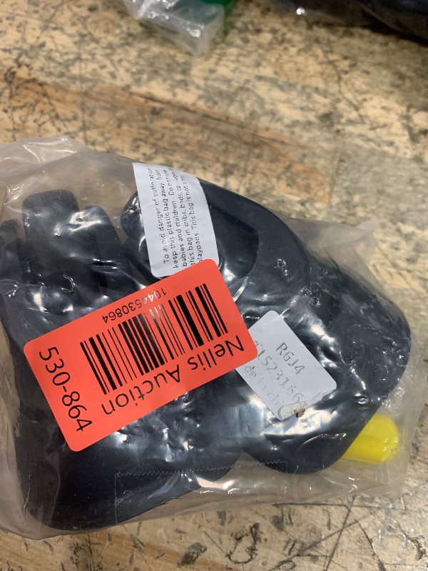 Photo 1 of 1 Pair Replacement Wheels for Luggage 360 Swivel Suitcase Casters Black (W041)