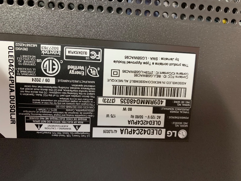 Photo 1 of LG 42-Inch Class OLED evo C4 Series Smart TV 4K Processor Flat Screen with Magic Remote AI-Powered with Alexa Built-in (OLED42C4PUA, 2024)