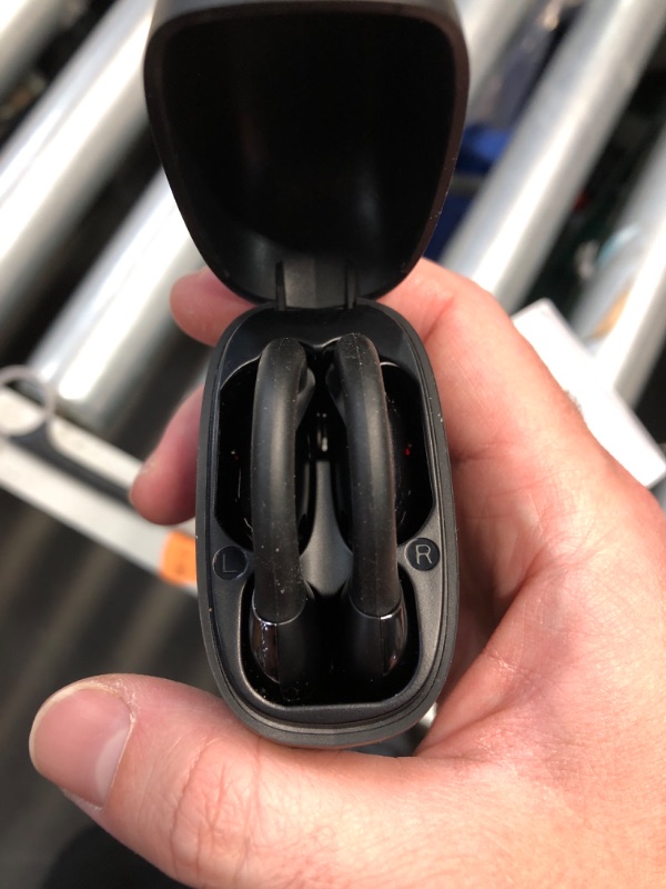 Photo 1 of (POWER TESTED) (USED/FAIR) AI Language Translator Earbud620521