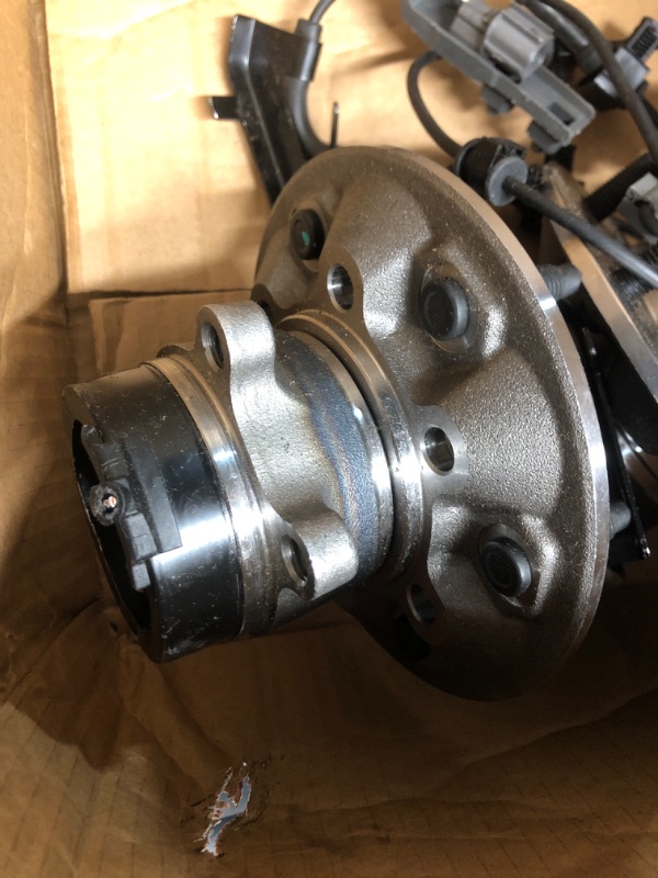 Photo 1 of (used)(see images) PHILTOP 515110/515111 4WD Front Wheel Bearing Fit for Chevrolet Colorado 2004-2008, GMC Canyon 2004-2008, Isuzu i-350 2006, Isuzu i-370 2007-2008 Wheel Hub Assembly