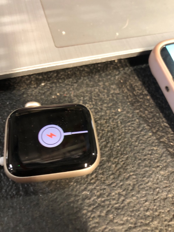 Photo 1 of (used)(see all images) Apple Watch 40mm  se 