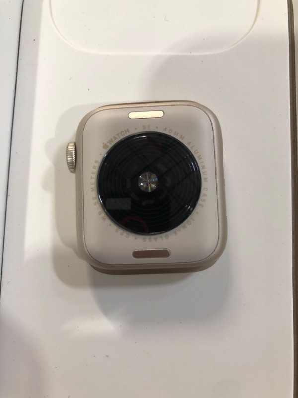 Photo 1 of (used)(see all images) Apple Watch 40mm  se 