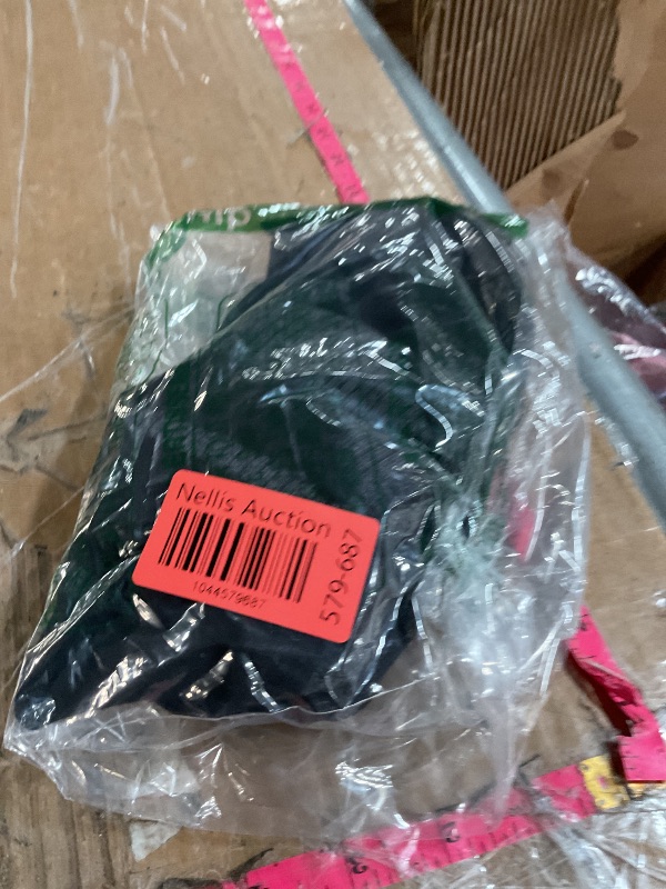 Photo 1 of (8 TOTAL) (BAGGED) VWELL Cotton Toe Socks Five Finger Socks No Show Crew Athletic Running Socks 4 Pairs,Size 7-11