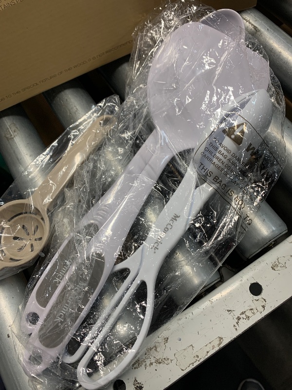 Photo 1 of (used)(incomplete) Silicone Cooking Utensils Set - Silicone Kitchen Utensils for Cooking