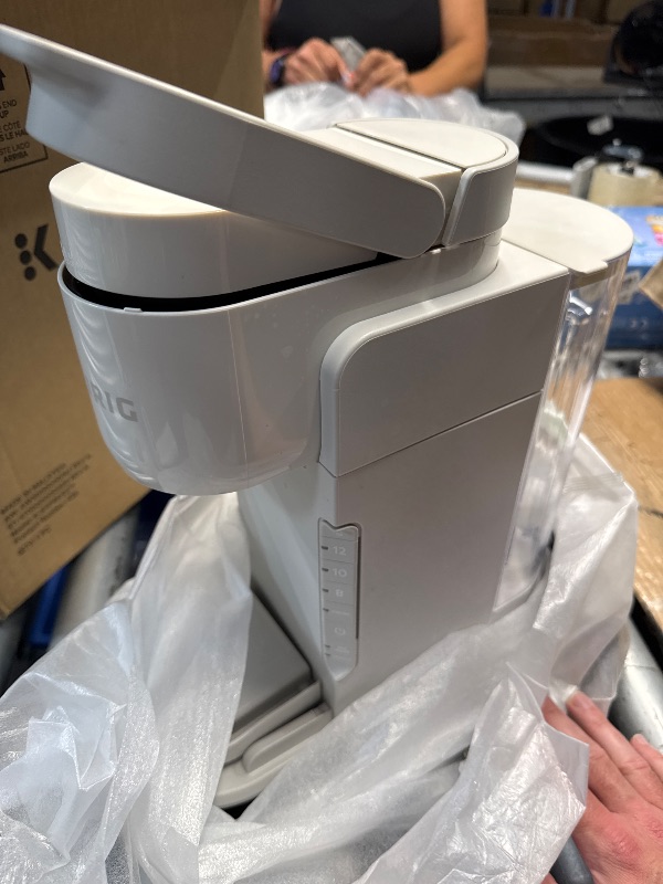 Photo 1 of (USED/FAIR)  Keurig K-Express Coffee Maker, Single Serve K-Cup Pod Coffee Brewer, Warm Stone