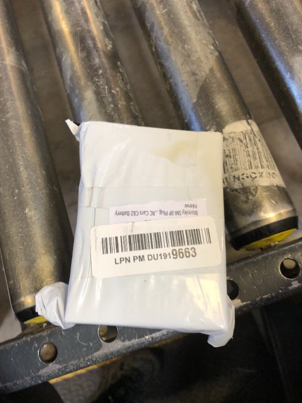 Photo 1 of Blomiky SM-3P Plug 7.4V 900mAh Li-ion Rechargeable Battery and Charger Cable for G03082R Amphibous RC Cars / C82 Battery