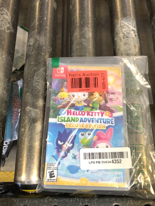 Photo 1 of Hello Kitty Island Adventure - Deluxe Edition Nintendo Switch
