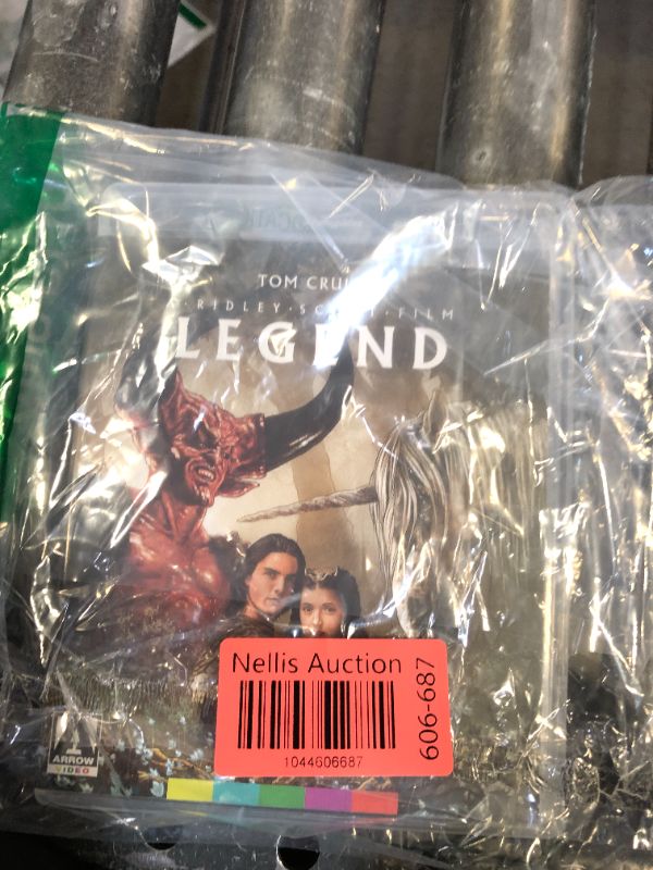 Photo 1 of Legend (2-Disc Standard Special Edition - Theatrical Cut + Director's Cut) [Blu-ray]