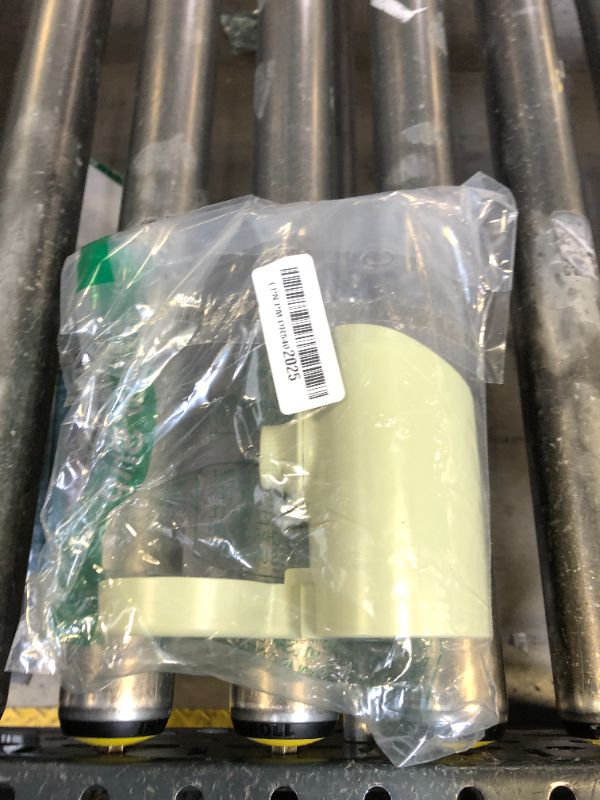 Photo 1 of Rabbit Water Bottle, 600ml/21oz Hanging Water Dispenser Feeder Cage Crate Hutch Bunny Puppy Cat Chinchilla Ferret Guinea Pigs Squirrel Hedgehog (Green)