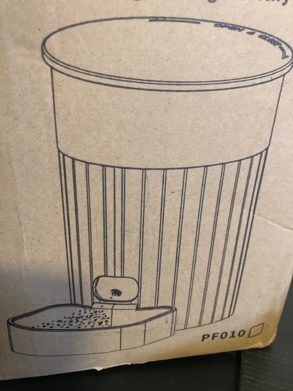 Photo 1 of Papiffed Automatic Pet Feeder 