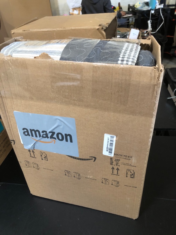 Photo 1 of Finlonte Quilt King Size 100% Cotton King Size Quilts Grey Black Brown Quilted Bedspreads Plaid Comforter Set Lightweight Reversible Soft Breathable Bedding Sets for All Season, 3 Pieces