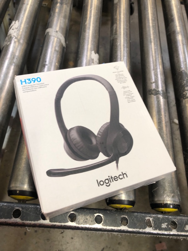 Photo 1 of Logitech H390 Wired Headset for PC/Laptop, Stereo Headphones with Noise Cancelling Microphone, USB-A, in-Line Controls for Video Meetings, Music, Gaming and Beyond - Black