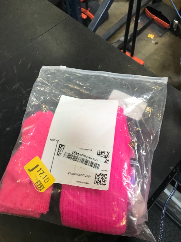 Photo 1 of 90 ACCESORIES