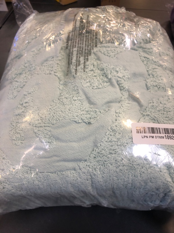 Photo 1 of Beatrice Home Fashions Medallion Chenille Bedspread, King, Ivory