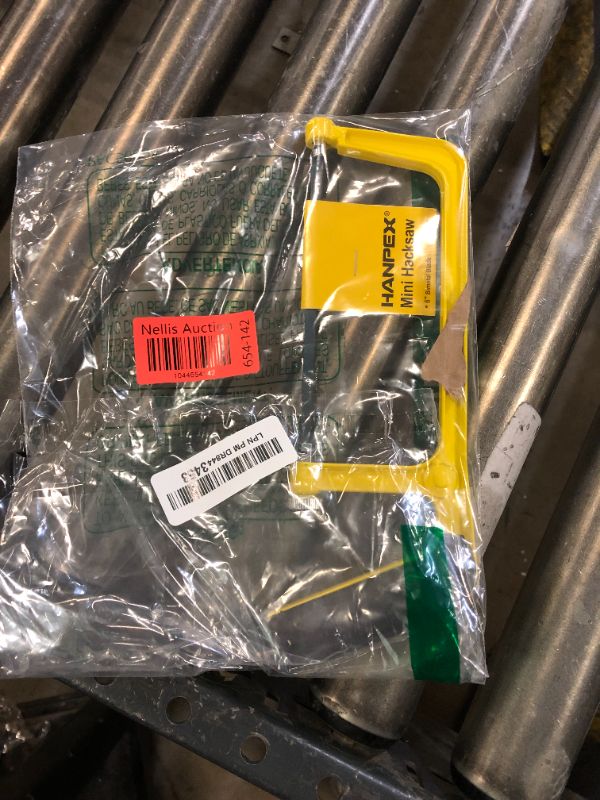 Photo 1 of Hanpex 6inch Mini Hacksaw Frame - 150mm Extra Fine Cut Junior Hack Saw with Bi-Metal Blade for Metal and Wood