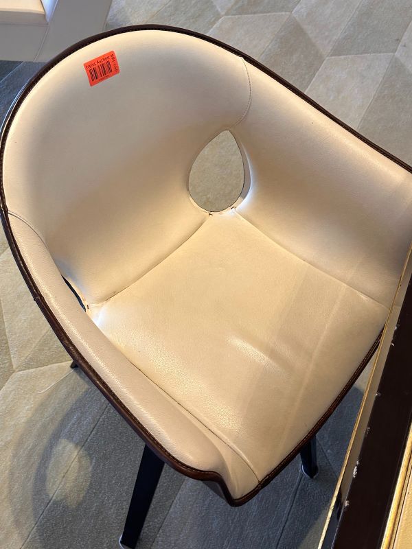 Photo 1 of used, minor scratches
Luxury Designer Leather Swivel Dining/Gaming Chair (Ascaya Clubhouse)
