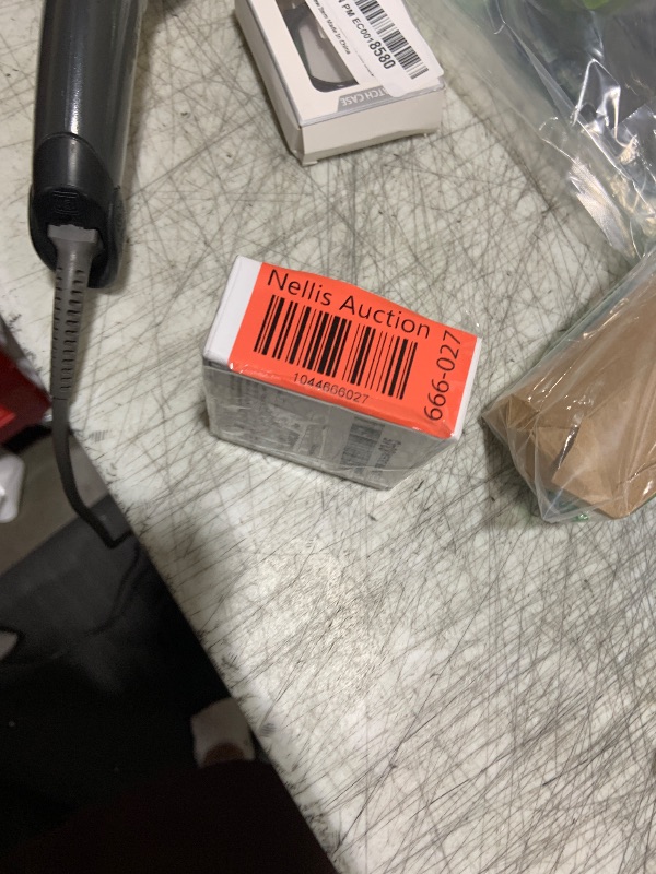 Photo 1 of AIRPOD CHARGER 