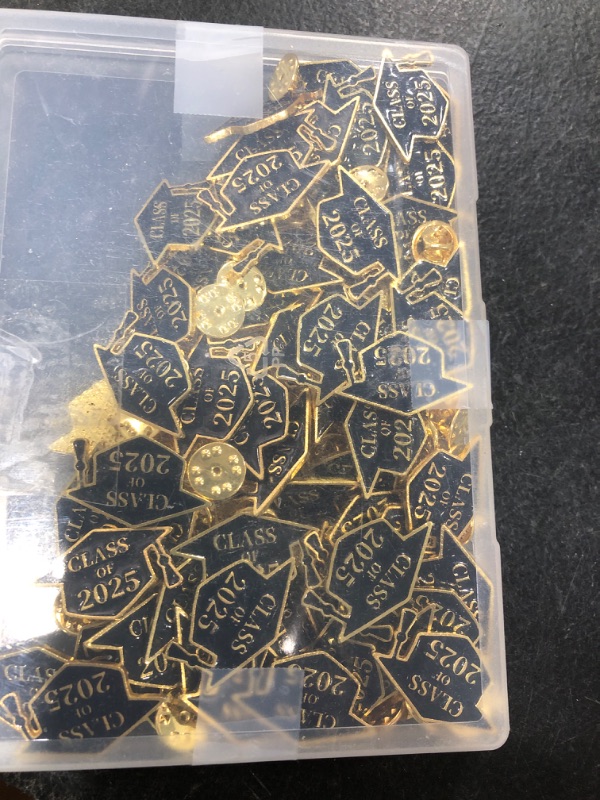 Photo 1 of DTOFOOT 72PCS Graduation Enamel Pins Graduation Cap Label Badges Congrats 2025 Graduation Brooch Pins Class of 2025 Gifts for High College Teacher Student Clothes Bags Jewelry Decor (Black Gold)