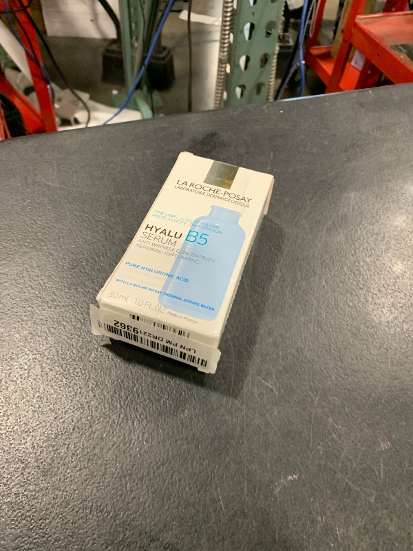 Photo 1 of La Roche-Posay Hyalu B5 Pure Hyaluronic Acid Serum for Face, Vitamin B5 + Hyaluronic Acid + Madecassoside, Hydrating Serum Visibly Plumps Skin, Sensitive Skin Safe, Anti Aging, Oil-Free