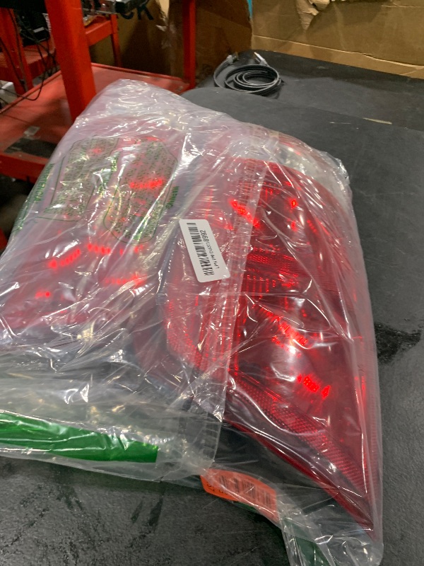 Photo 1 of Boine Tail Light Compatible With 2002 2003 2004 2005 2006 Dodge Ram 1500 2500 3500 Rear Light Brake Lamps - Bulb and Harness Included Replaces CH2800147 CH2801147