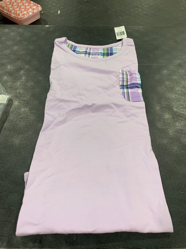 Photo 1 of WOMEN SHIRT SIZE 3XL