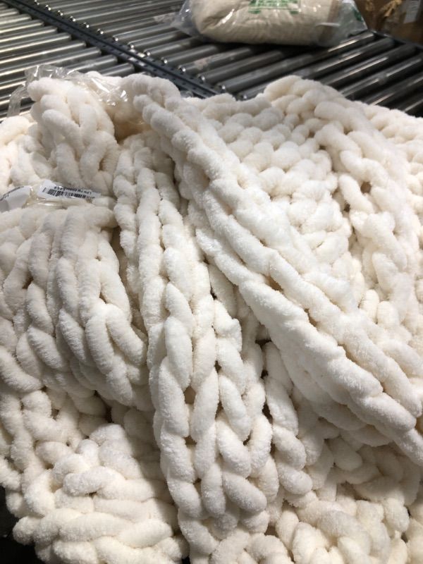 Photo 1 of Maetoow Chenille Chunky Knit Blanket Throw ?60×80 Inch?, Handmade Warm & Cozy Blanket Couch, Bed, Home Decor, Soft Breathable Fleece Banket, Christmas Thick and Giant Yarn Throws, Cream