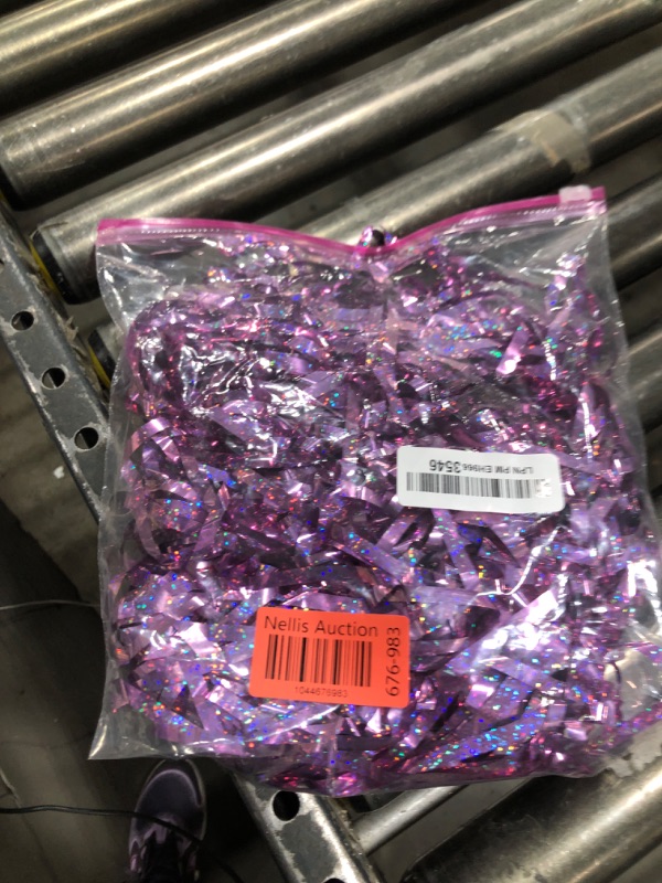Photo 1 of METALLIC  POM