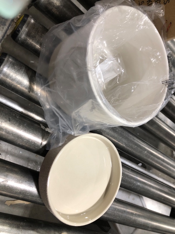 Photo 1 of CERAMIC CONTAINER