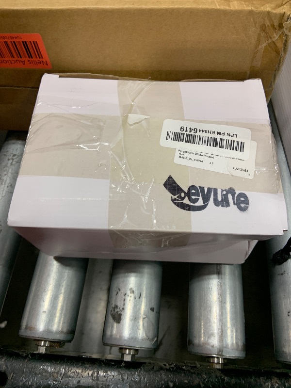 Photo 1 of Zeyune 20 Pcs Bulk Graduation Leis Class of 2025 Hawaiian Leis Flower Necklaces 39.4 Inch Graduation Garlands for High School College Graduate Grad Party Favor Photo Prop(Black White Purple)