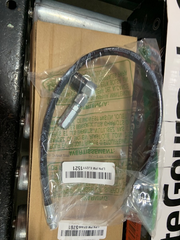 Photo 1 of Slippery Pete 90 Degree Grease Gun Coupler - 18 Inch Flex Hose, Threaded Connection, Swivel Head, Grease Gun Fittings Compatible, 31mm Length Head for DIY Mechanics, Garage and Auto Mechanics