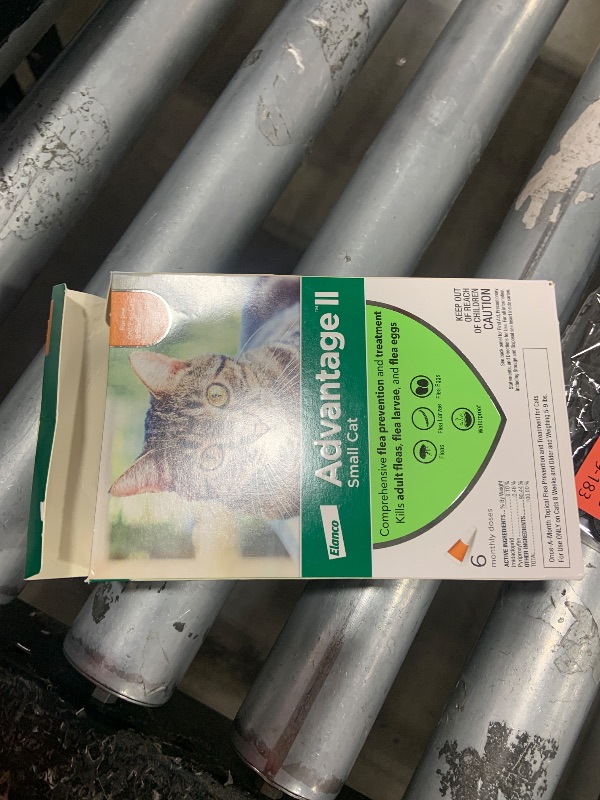 Photo 1 of Advantage II Small Cat Vet-Recommended Flea Treatment & Prevention | Cats 5-9 lbs. | 6-Month Supply