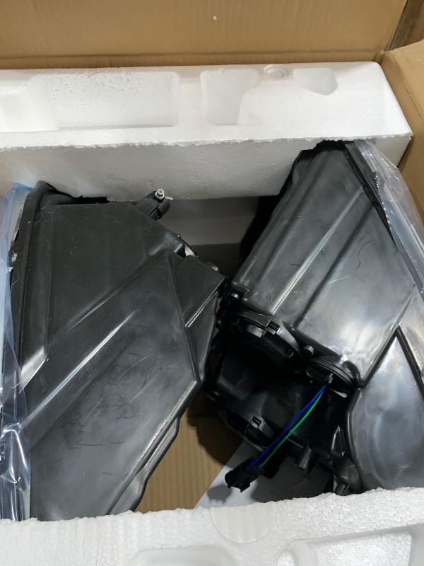 Photo 1 of ROADEAL for 2009-2018 Dodge Ram 1500 2010 2011 2012 2013 2014 2015 2016 2017 2018 Dodge Ram 2500/3500 Pickup Headlight Assembly Clear Lens Chrome Housing & Amber Reflector Headlamp Replacement L+R