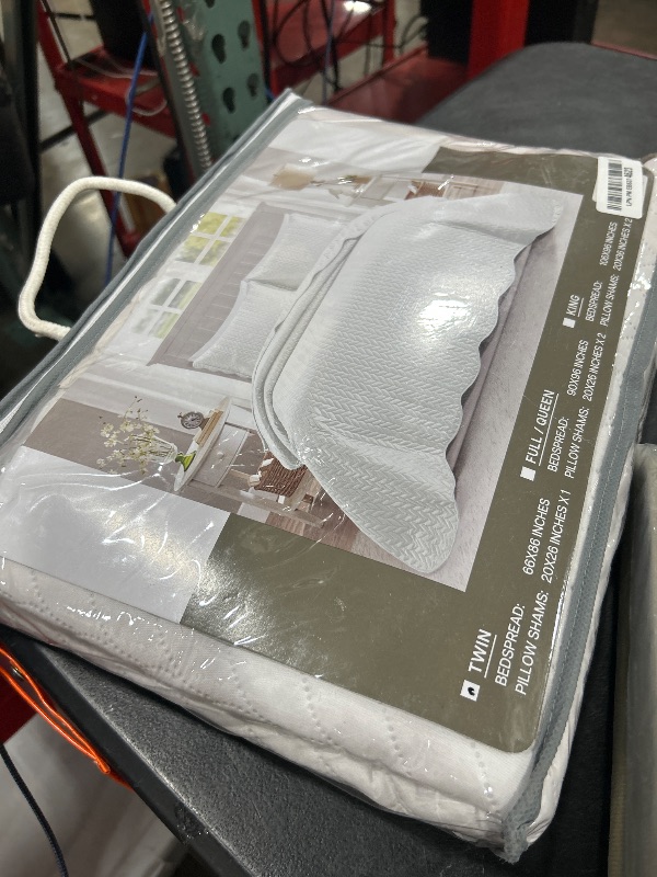 Photo 1 of IR Imperial Rooms Twin Quilt Bedding Set Size (68” x 86”) + 1 Pillow Shams (20” x 26” + 2”) - 2 Pcs Summer Season Lightweight Reversible Microfiber Coverlet Embossed Quilt Bedspread (White)
