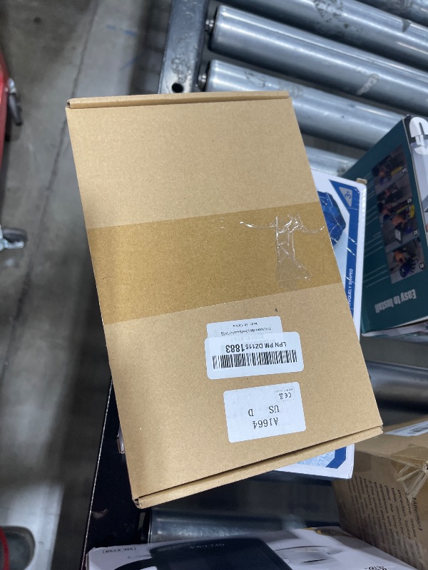 Photo 1 of E-YIIVIIL New Replacement Battery A1664 Compatible with Apple ipad Pro 9.7 2016, A1673 A1674 A1675