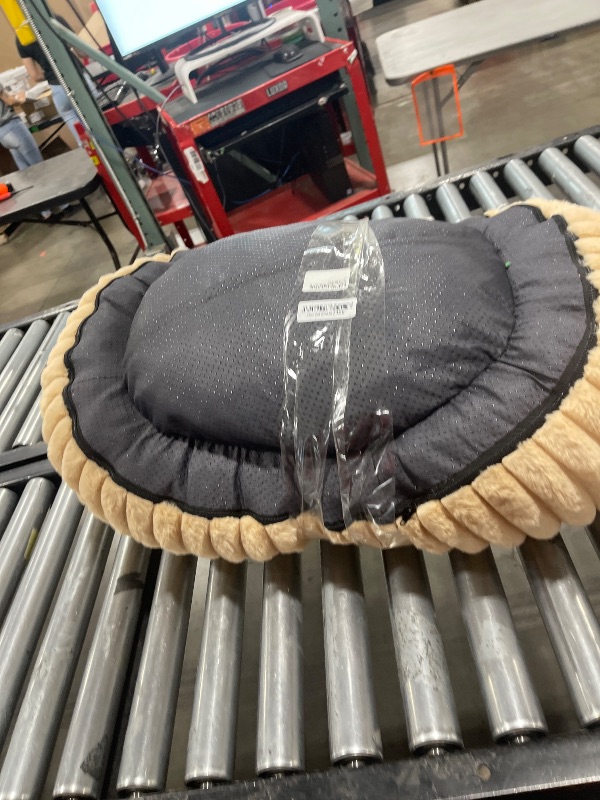 Photo 1 of Bedsure Medium Dog Bed - Washable Faux Fur with Corduroy Fleece & Anti Slip Bottom, Round Pet Bed with Removable Cover, Sandy Tan, 30x30x8 inches