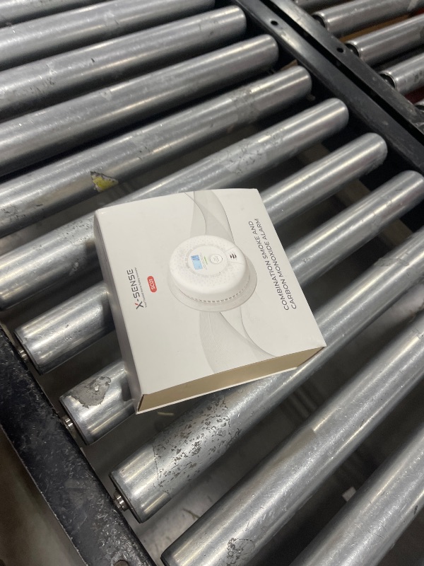Photo 1 of X-Sense  Detector Carbon Monoxide Detector Combo, 10-Year Battery Smoke Detector with Display, Standalone Model SC01, Single Pack