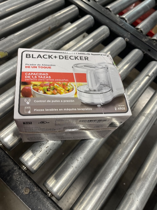 Photo 1 of BLACK+DECKER HC150W 1.5-Cup Electric Food Chopper, White, 1.5_cup