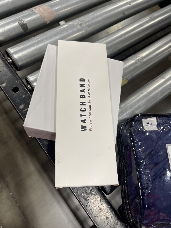 Photo 1 of QUNDAXI Slim Watch Band Compatible with Apple Watch 41mm 45mm 42mm 44mm 40mm 38mm Metal Stainless Steel Watchband Suitable for iWatch 9/8/7/6/5/4/3/2/1/SE Series Women Luxury Strap (38mm 40mm 41mm)