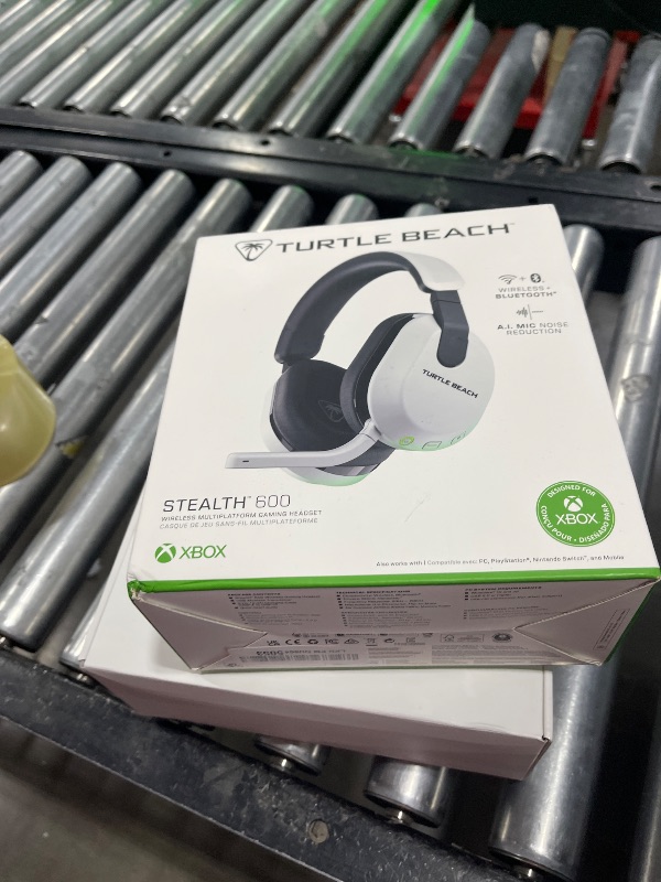 Photo 1 of Turtle Beach Stealth 600 Wireless Multiplatform Amplified Gaming Headset for Xbox Series X|S, Xbox One, PC, PS5, PS4, & Mobile – Bluetooth, 80-Hr Battery, Noise-Cancelling Mic – White
