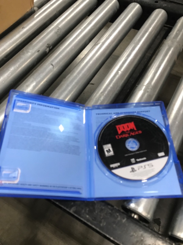 Photo 1 of DOOM: The Dark Ages – PlayStation 5