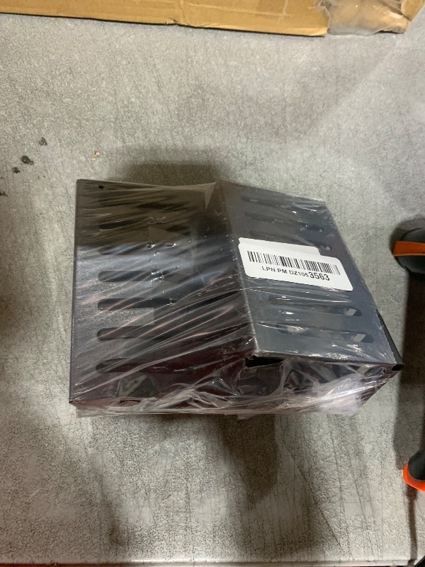 Photo 1 of SANJHFF 2 Pcs Aquarium Plant Holder, Fish Tank Plant Holder with Hooks and Suction Cups, Aquarium Planter Cups for Emersed Plants, Suitable for Aquatic Plant Cultivation and Water Feature Decoration.