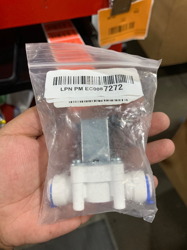 Photo 1 of DIGITEN 1/4" Automatic Shut-Off Valve with Quick-Connect Fittings For RO Reverse Osmosis