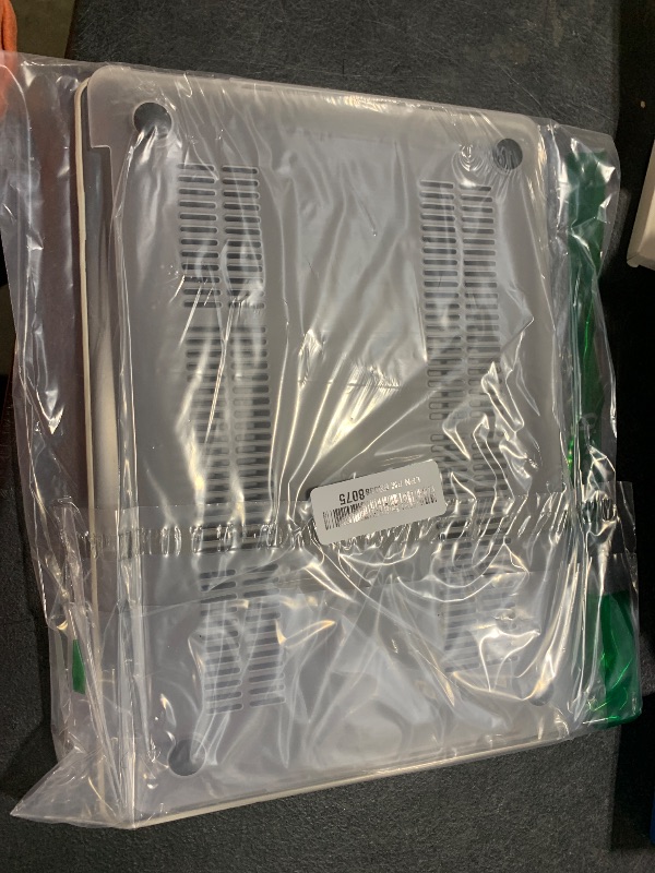 Photo 1 of BYCeKe Compatible with MacBook Pro 13 inch Case M2 2024, 2023, 2022-2016 A2338 M1 A2251 A2289 A2159 A1989 A1708 A1706, Checkered Textured Cream Leather Hard Shell & Keyboard Cover, Beige Checkerboard