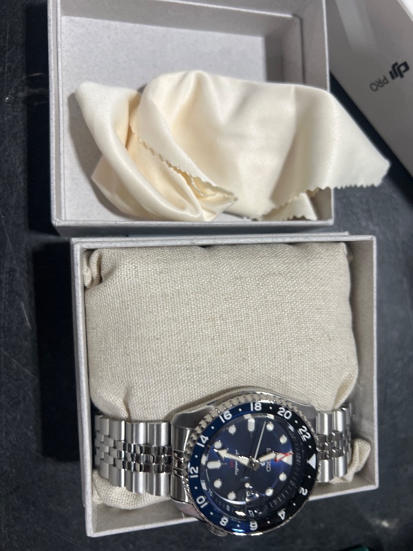 Photo 1 of Seiko SSK003 Automatic Watch for Men - 5 -Sports - Blue Dial with Date Calendar and Luminous Hands & Markers and Black & Blue GMT Bezel, 100m Water-Resistant