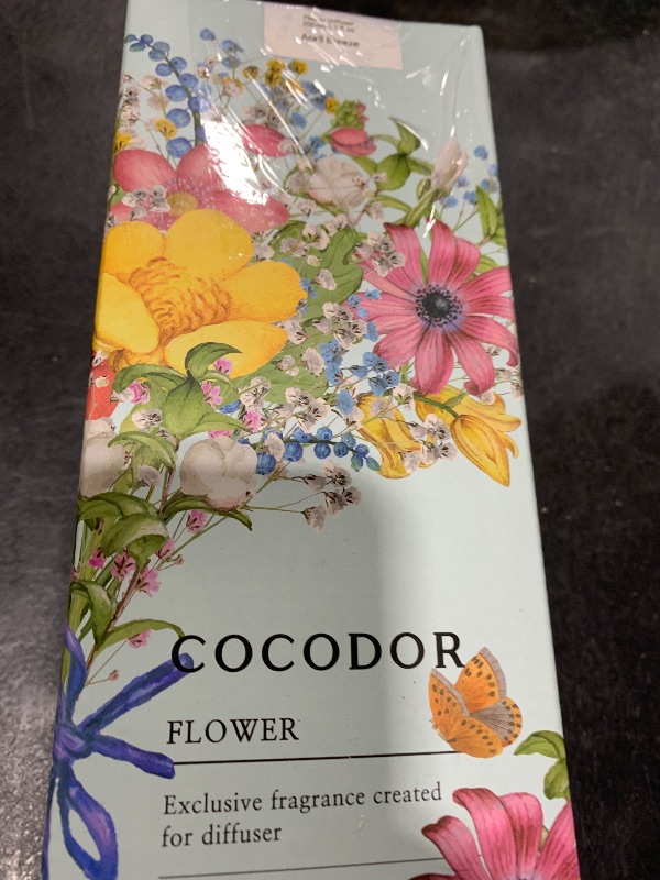 Photo 1 of COCODOR Reed Diffuser Set with Preserved Baby's Breath with Sticks/April Breeze / 6.7oz / Scent Fragrance Oil Diffuser for Bedroom Bathroom Home Décor